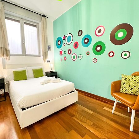 Unique House - 3 Bedrooms & 2 Bathrooms With 4 Beds - 100 Meters To The Metro A Rom Eksteriør billede