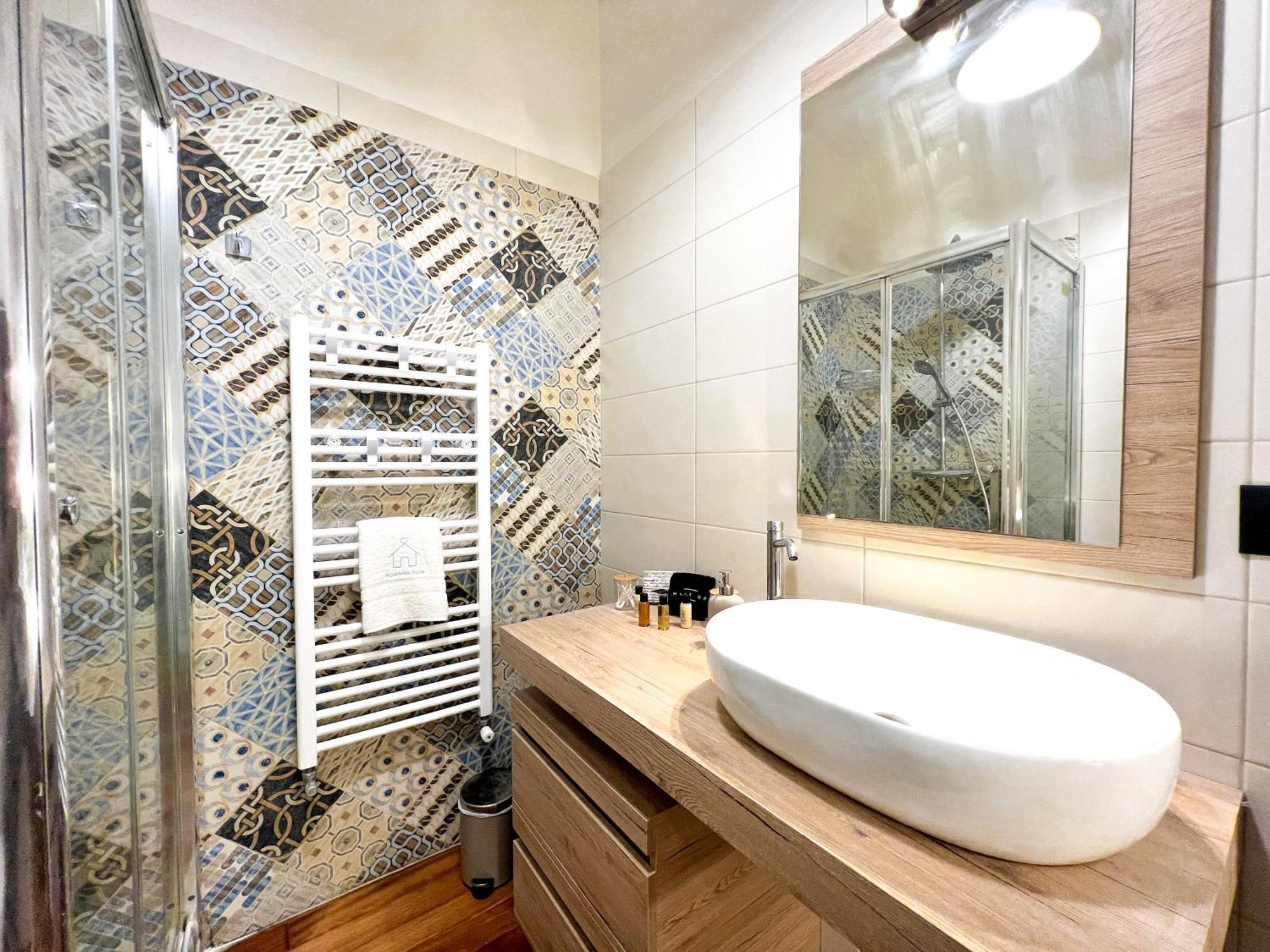 Unique House - 3 Bedrooms & 2 Bathrooms With 4 Beds - 100 Meters To The Metro A Rom Eksteriør billede
